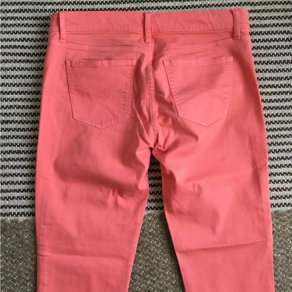 GAP - Picture 6 of 16